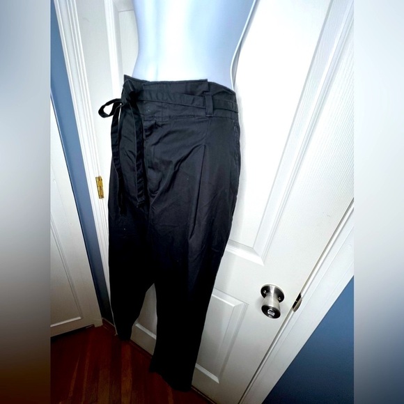 NWOT GAP Petites 12 Paperbag Khaki Straight Leg Pants Drawstring True Black 12P - Picture 3 of 13